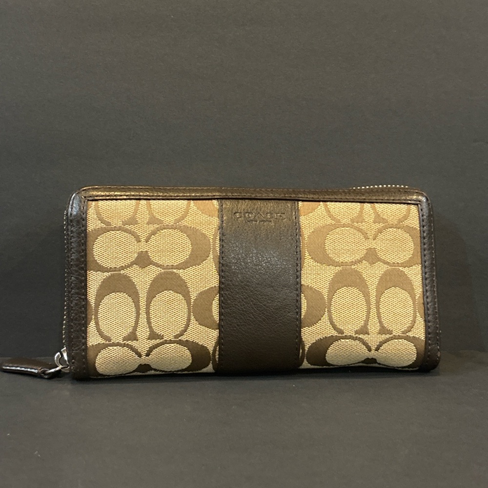 Coach Signature Canvas & Leather Zip Around Accordion Wallet – Brown / Tan